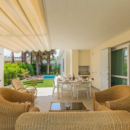 Relas Tatil Evi *